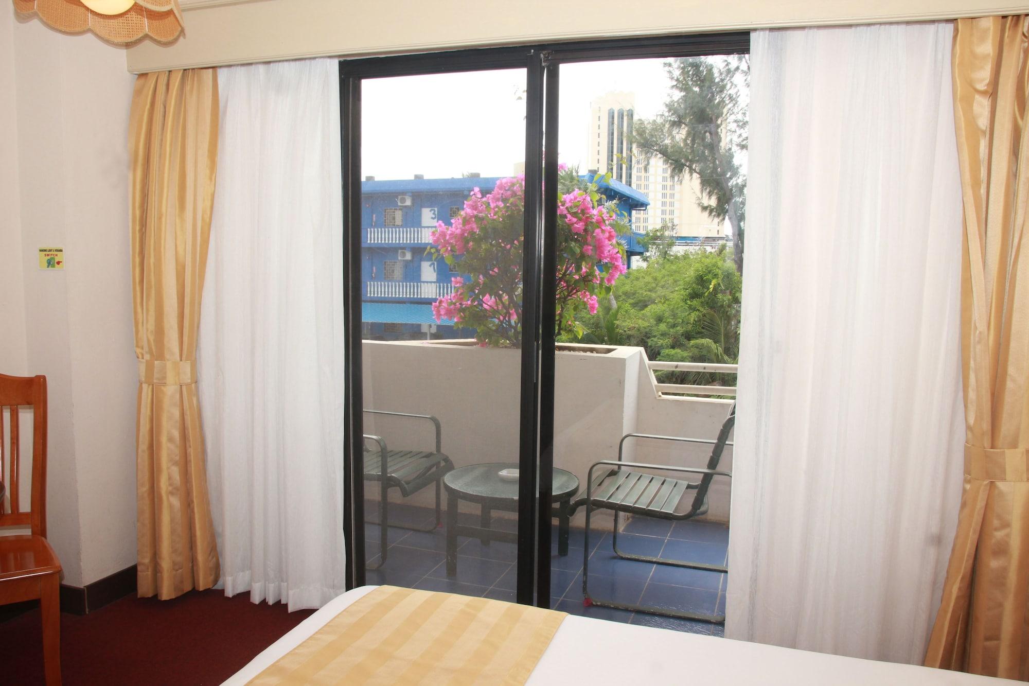 Holiday Saipan Hotel Eksteriør billede