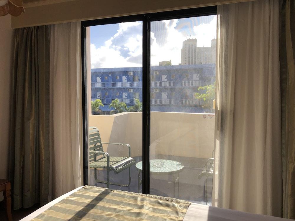 Holiday Saipan Hotel Eksteriør billede